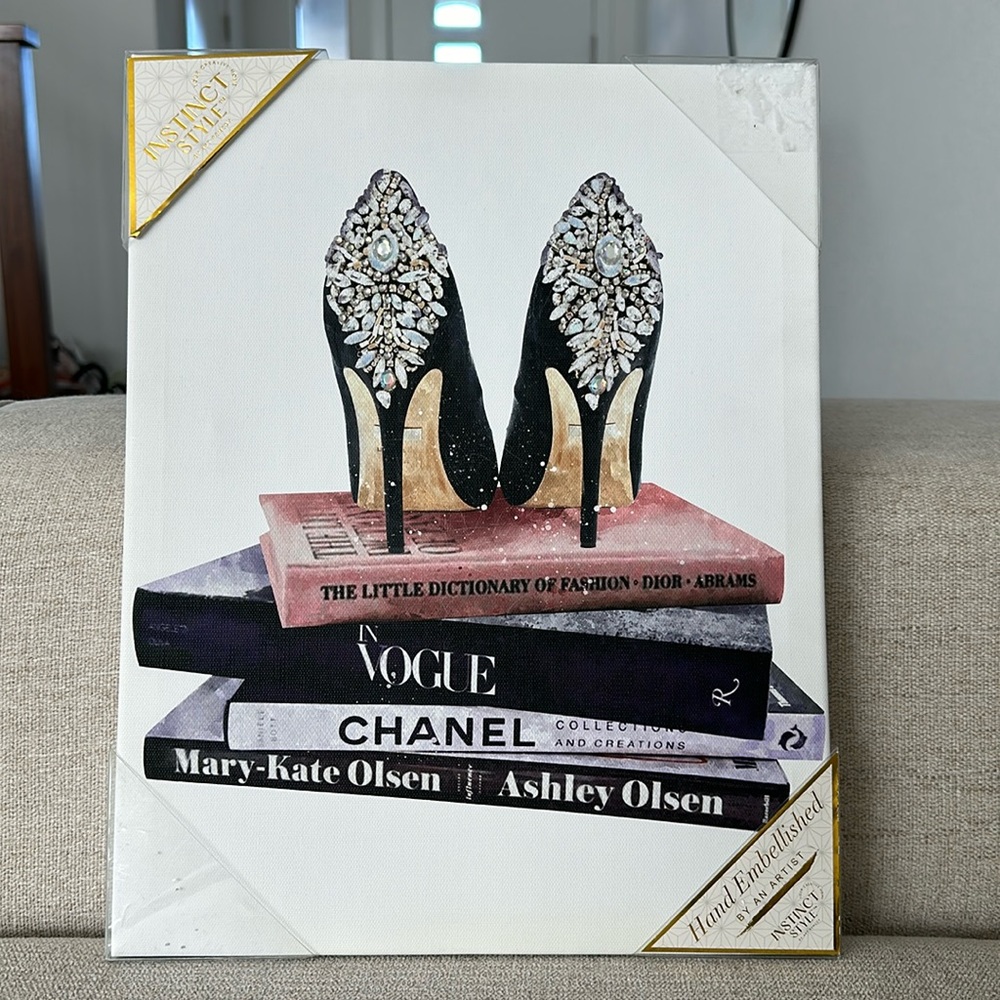 Canvas wall decor crystals on shoes